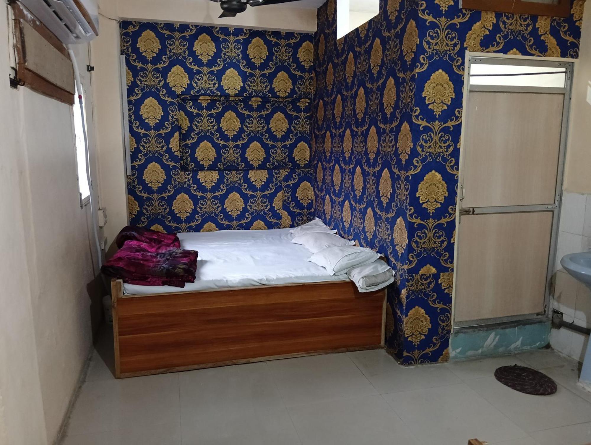 Hotel Avantika Ujjain Bagian luar foto